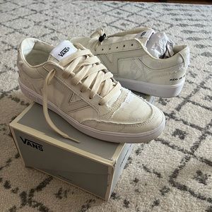 Vans x Kids Of Immigrants Collab. Lowland sneaker size 9.5.